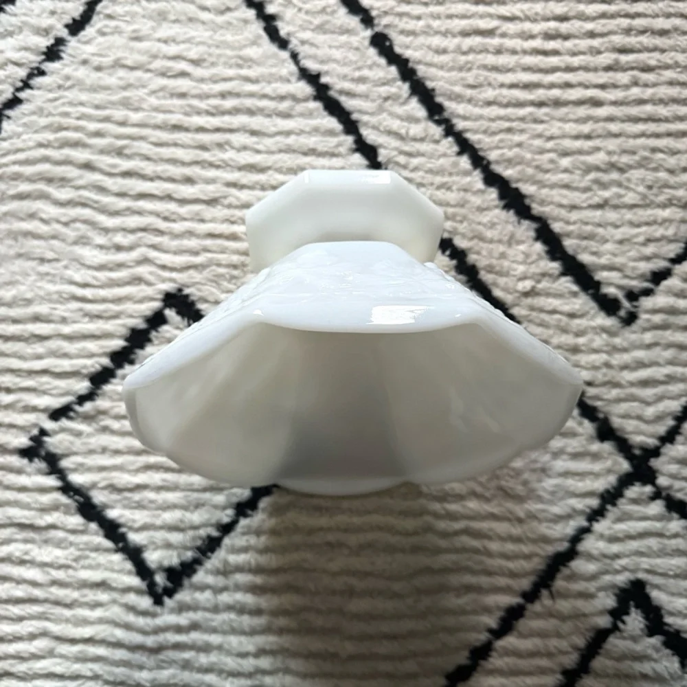 Anchor Hocking Vintage Milk Glass Pedestal Compote Bowl